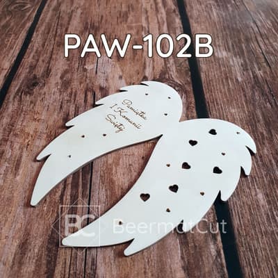 Skrzydła anioła wycinane laserowo ze sklejki, pamiątka Pierwszej Komunii Świętej.