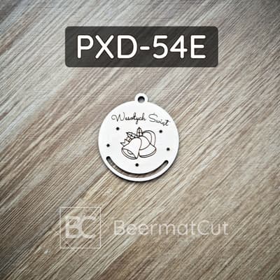 Baza pod makramę ze sklejki, laserowana, świąteczna z dzwonkami i napisem "Wesołych Świąt".