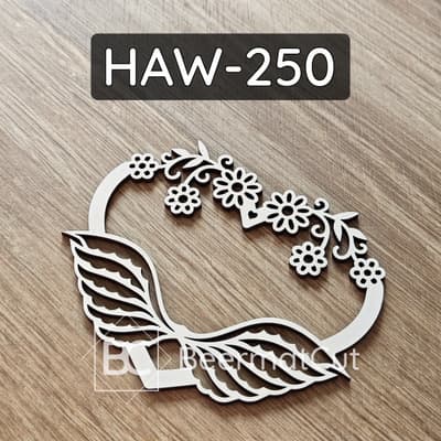 Białe skrzydła na obręczy, laserowo wycinane z HDF, do aniołków z makramy.