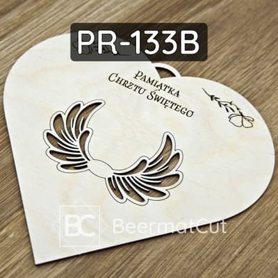 Baza do makramy ze skrzydłami, sklejka laserowana, serce, pamiątka Chrztu Świętego.