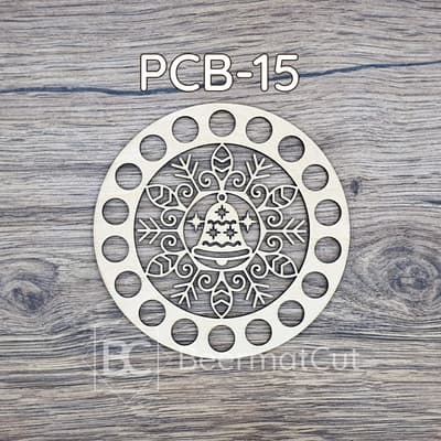 Baza do koszyka drewniana, wycinana laserowo, z motywem dzwonka i płatków śniegu.