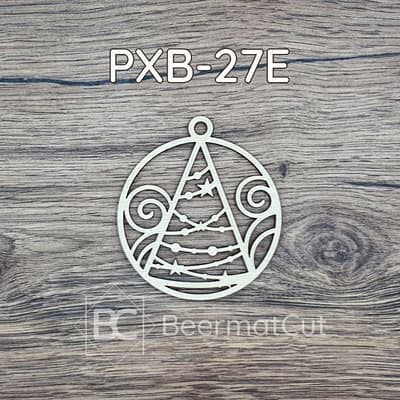 Bombka choinkowa wycinana laserowo ze sklejki z motywem choinki do dekoracji świątecznych.